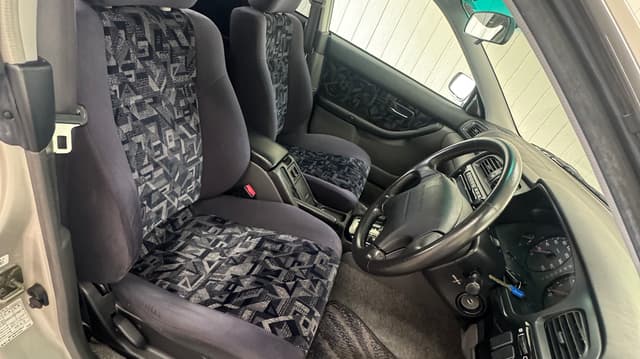 2000 Subaru Legacy JDM car for sale — photo 5 of 10