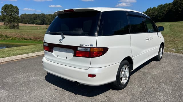 2000 Toyota Estima JDM car for sale — photo 4 of 8