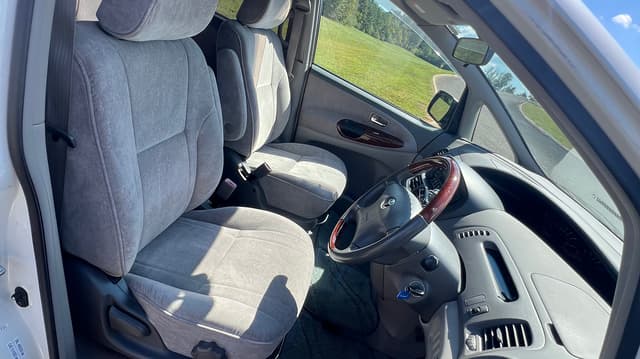 2000 Toyota Estima JDM car for sale — photo 5 of 8