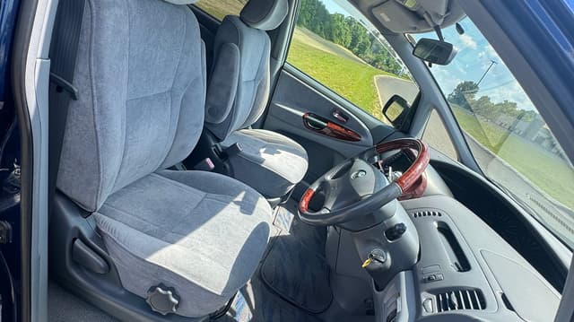 2001 Toyota Estima JDM car for sale — photo 5 of 10