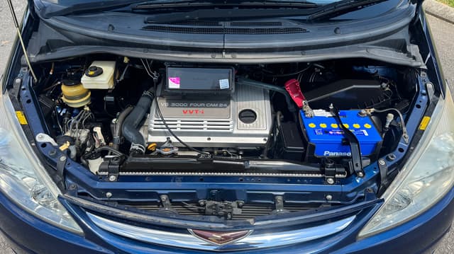 2001 Toyota Estima JDM car for sale — photo 9 of 10