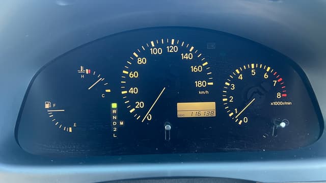 2000 Toyota Harrier JDM car for sale — photo 10 of 10
