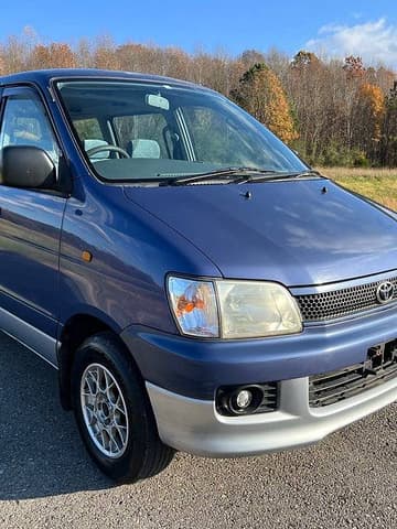 1998 Toyota Noah JDM car for sale — photo 5 of 9