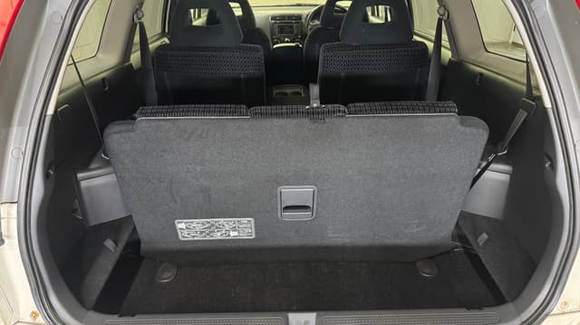 2001 Honda Stream JDM car for sale — photo 8 of 10