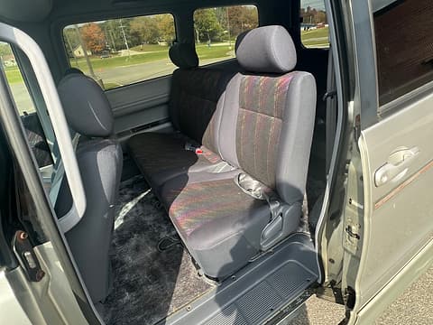 1999 Toyota Noah JDM car for sale — photo 6 of 9
