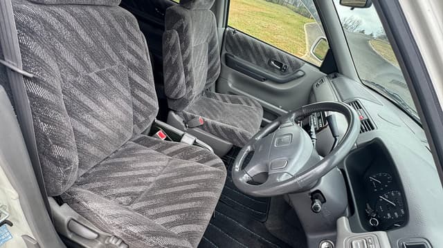 2001 Honda CR-V JDM car for sale — photo 5 of 8