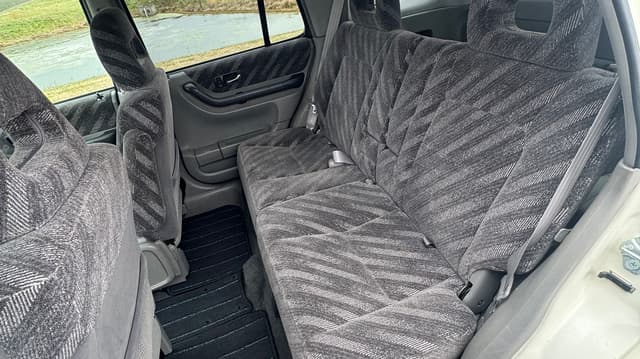 2001 Honda CR-V JDM car for sale — photo 6 of 8
