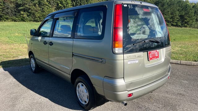 1997 Toyota Noah JDM car for sale — photo 3 of 9