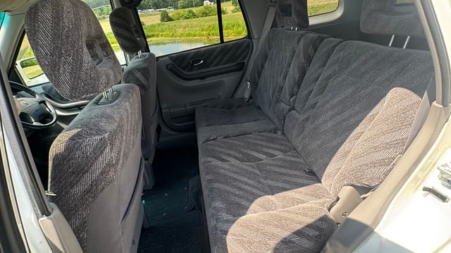 2001 Honda CR-V JDM car for sale — photo 6 of 10