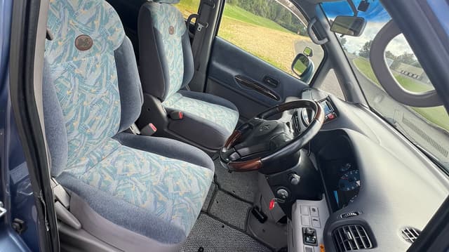 1999 Nissan Serena JDM car for sale — photo 5 of 9