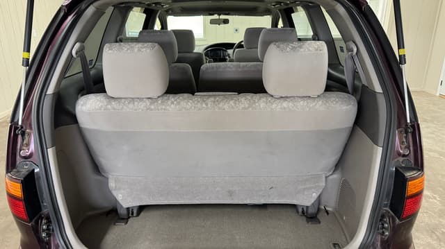2000 Toyota Estima JDM car for sale — photo 7 of 10