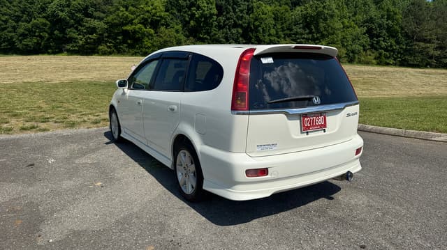 2001 Honda Stream JDM car for sale — photo 4 of 10