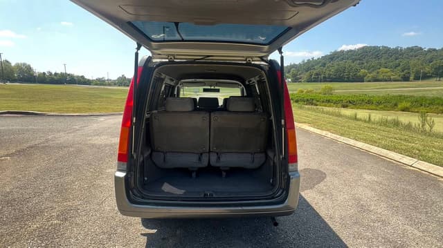 1997 Honda Stepwagon JDM car for sale — photo 8 of 9