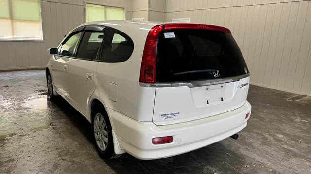 2001 Honda Stream JDM car for sale — photo 4 of 10