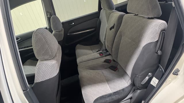 2001 Honda Stream JDM car for sale — photo 6 of 10