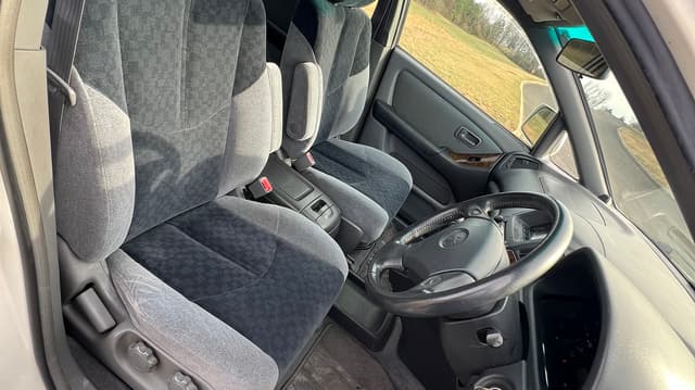 1999 Toyota Harrier JDM car for sale — photo 5 of 10