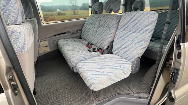 1998 Mitsubishi Delica JDM car for sale — photo 6 of 10