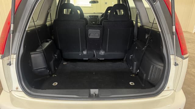 2001 Honda Stream JDM car for sale — photo 8 of 10