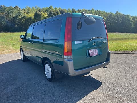 1996 Honda Stepwagon JDM car for sale — photo 3 of 9