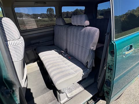 1996 Honda Stepwagon JDM car for sale — photo 6 of 9