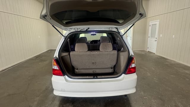 2000 Honda Odyssey JDM car for sale — photo 8 of 10
