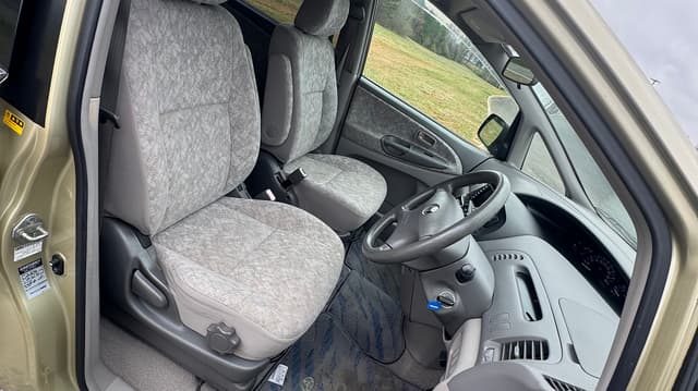 2000 Toyota Estima JDM car for sale — photo 5 of 10