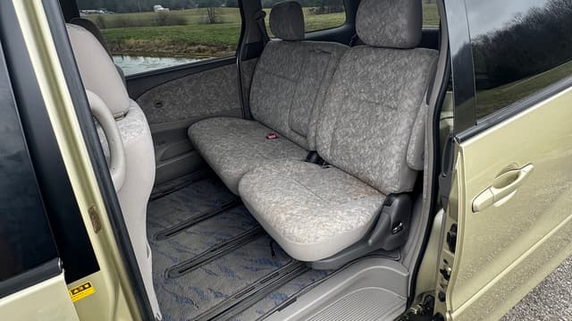 2000 Toyota Estima JDM car for sale — photo 6 of 10
