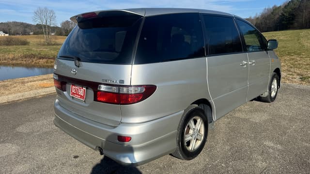 2000 Toyota Estima JDM car for sale — photo 2 of 9