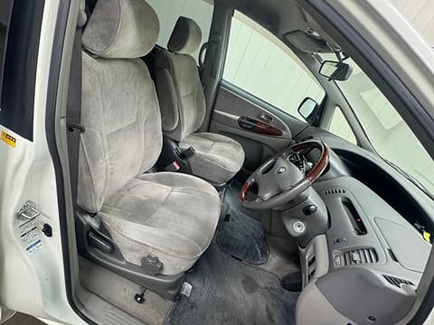 2000 Toyota Estima JDM car for sale — photo 5 of 10