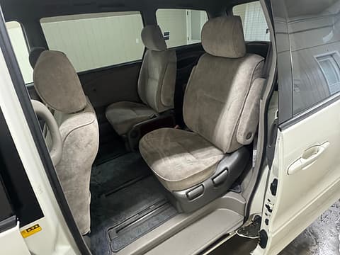 2000 Toyota Estima JDM car for sale — photo 6 of 10