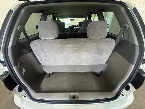 2000 Toyota Estima JDM car for sale — photo 7 of 10