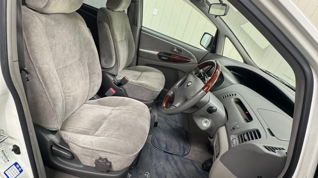 2001 Toyota Estima JDM car for sale — photo 5 of 10