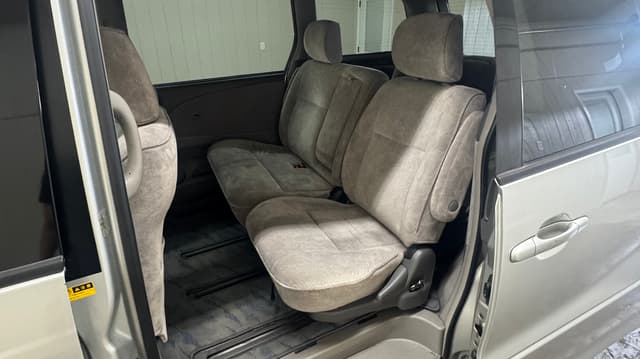 2000 Toyota Estima JDM car for sale — photo 6 of 10