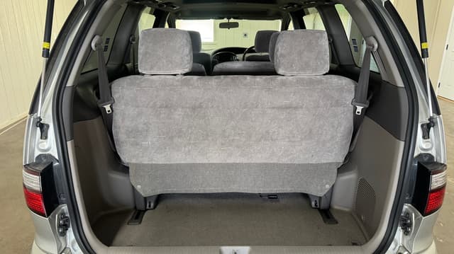 2000 Toyota Estima JDM car for sale — photo 8 of 10