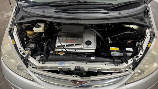 2000 Toyota Estima JDM car for sale — photo 9 of 10