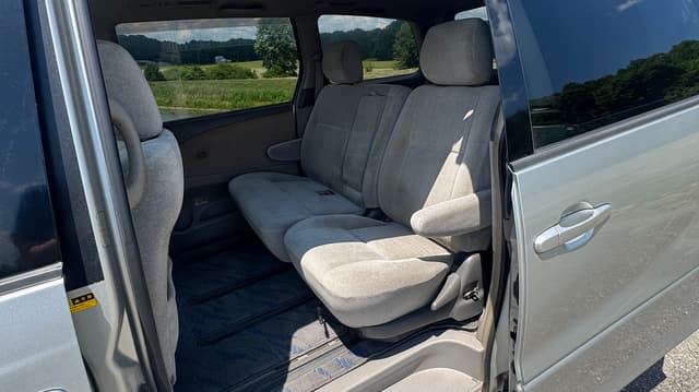 2001 Toyota Estima JDM car for sale — photo 6 of 10