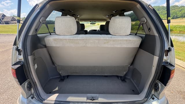 2001 Toyota Estima JDM car for sale — photo 7 of 10