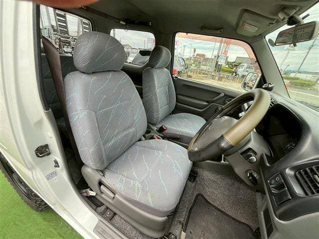 2000 Suzuki Jimny JDM car for sale — photo 14 of 20
