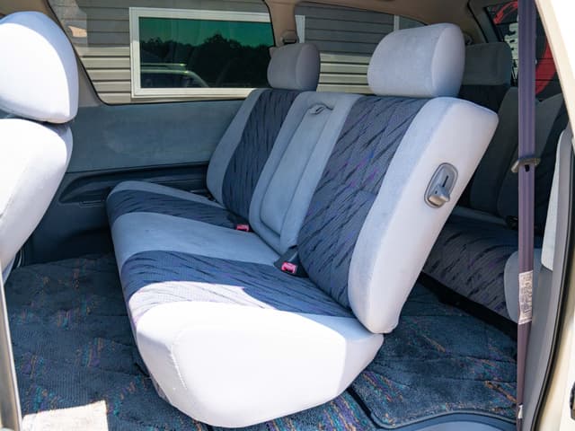 1999 Toyota Estima JDM car for sale — photo 13 of 15