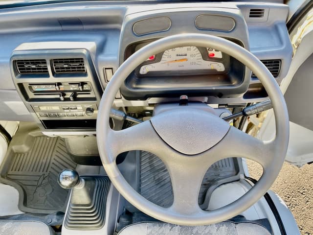 1995 Mitsubishi Minicab JDM car for sale — photo 17 of 25