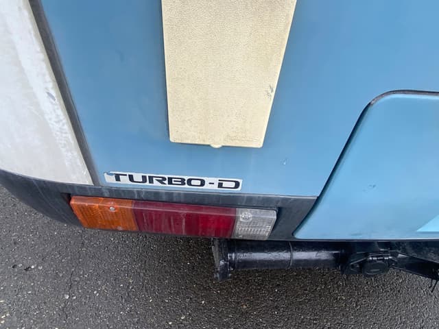 1995 Mitsubishi Delica JDM car for sale — photo 10 of 22