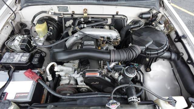 1996 Toyota Hilux Surf JDM car for sale — photo 7 of 7