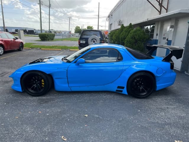 1996 Mazda RX-7 JDM car for sale — photo 4 of 17