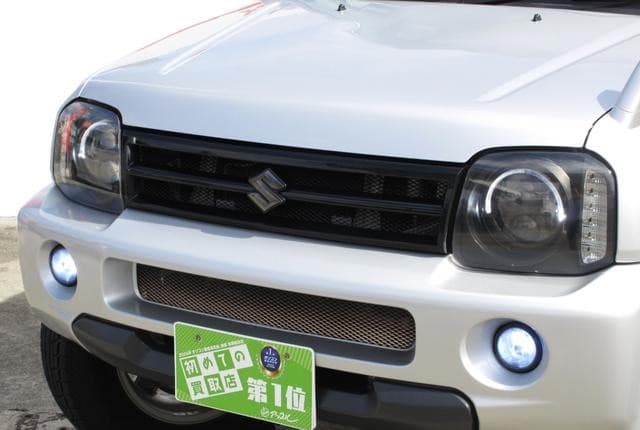 2008 Suzuki Jimny JDM car for sale — photo 4 of 9