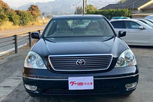 2002 Toyota Celsior JDM car for sale — photo 2 of 25