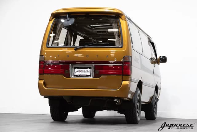 1996 Toyota HiAce JDM car for sale — photo 8 of 25