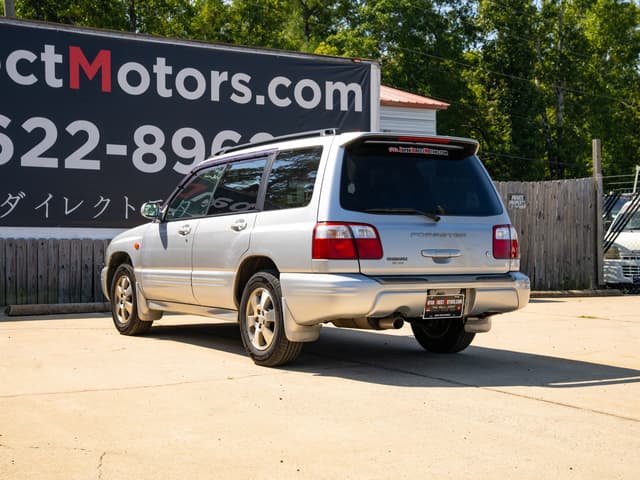 2001 Subaru Forester JDM car for sale — photo 9 of 13