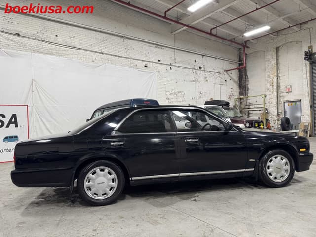1992 Nissan Cedric JDM car for sale — photo 8 of 25