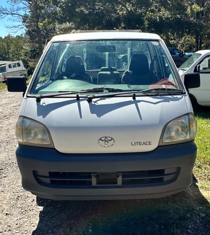 2000 Toyota Lite Ace JDM car for sale — photo 2 of 18