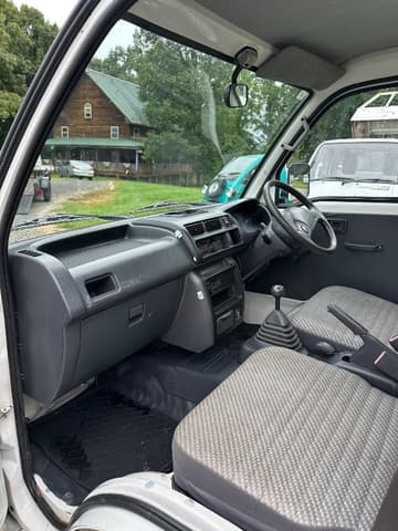 1999 Daihatsu Hijet JDM car for sale — photo 13 of 23